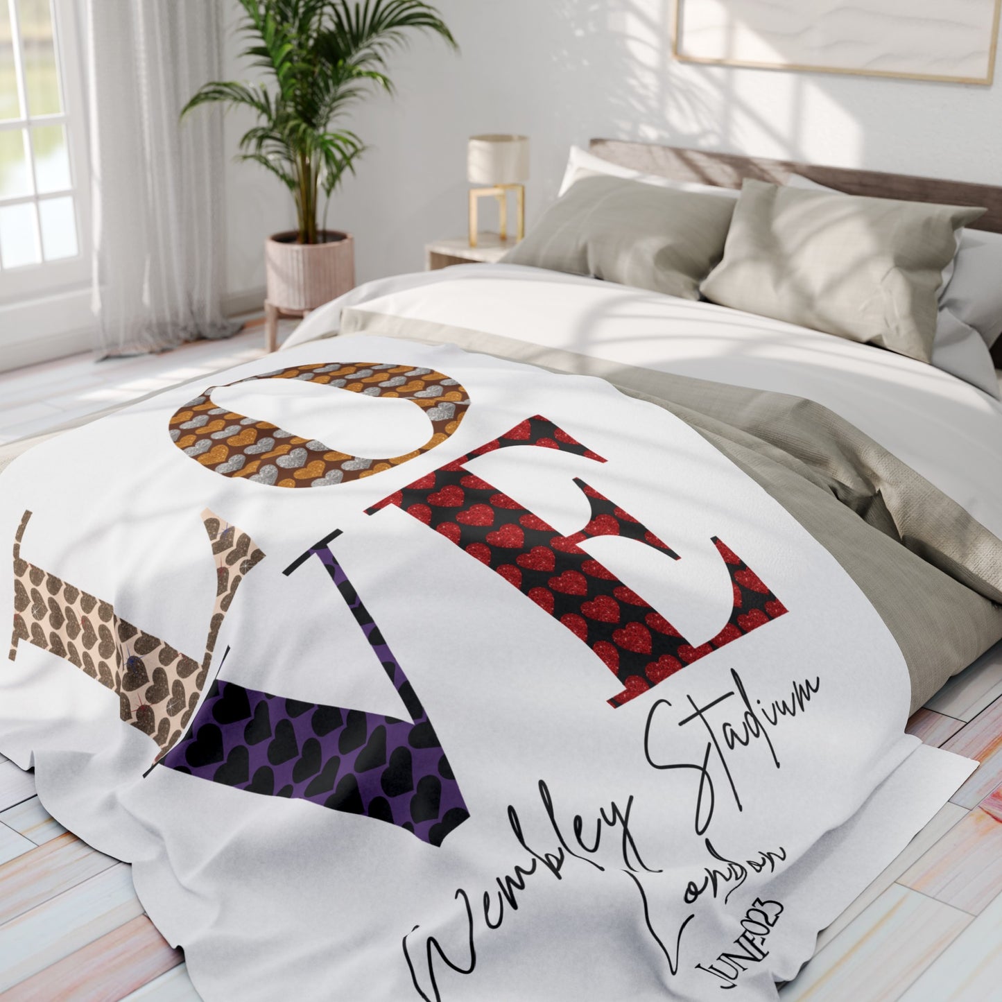 Love in London 2023 Fleece Blanket | HSLOT | 3 Sizes